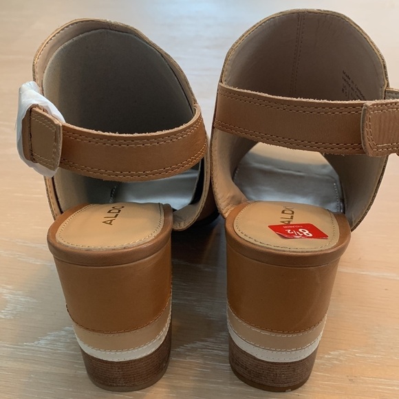 Aldo Cartiers Stacked Heel with heel strap New w Box, 1 small crease left shoe - Picture 4 of 9